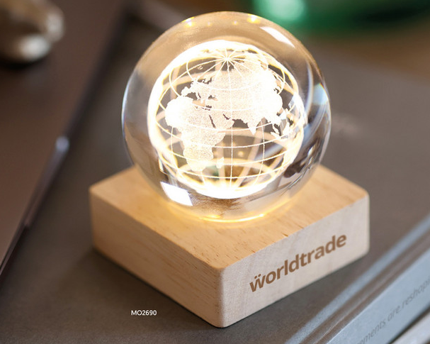 Globe light