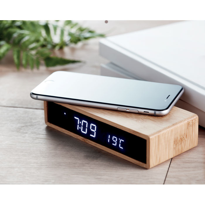 Moro Wireless charger with clock/temp.